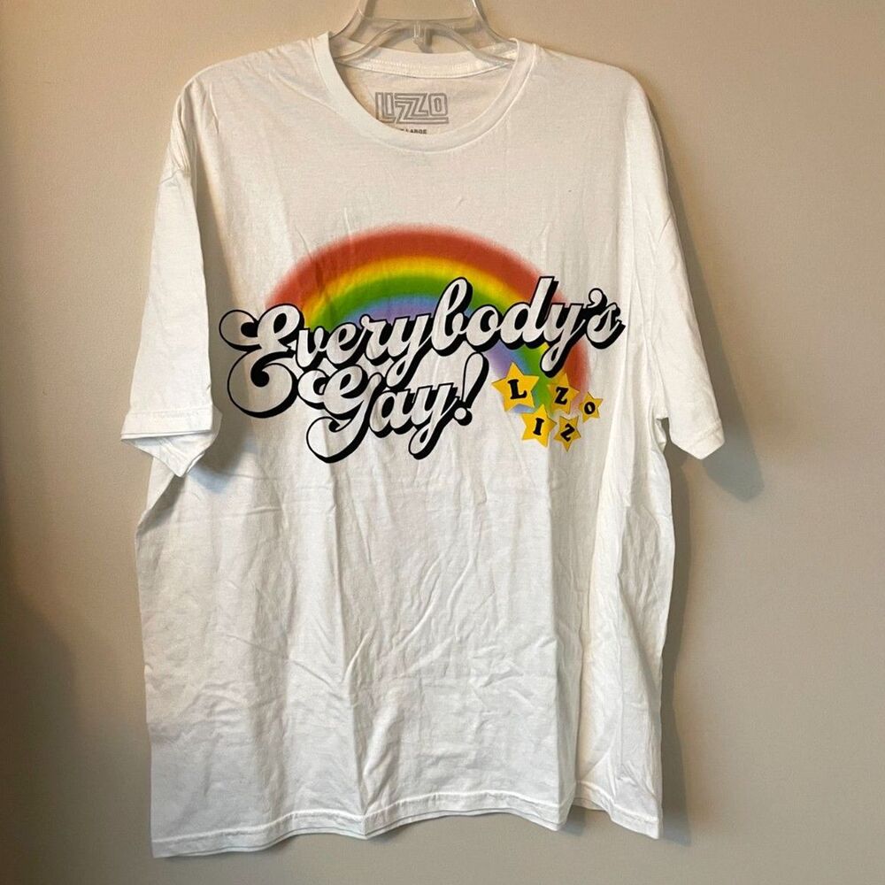 Lizzo Rainbow Everybody's Gay LGBTQ+ Concert Tee Shirt XL